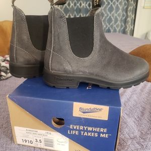 Blundstone boots #1910